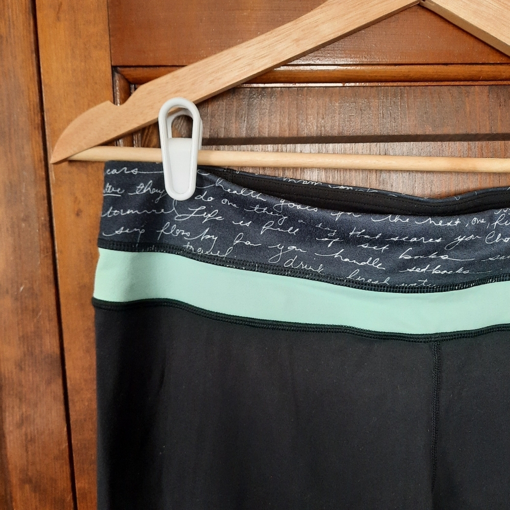 Lululemon Black Reversible Low-Rise Flared Yoga Workout Pants Leggings Size 10 - Picture 4 of 9